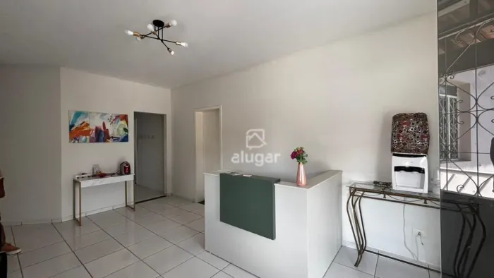 Sala Comercial para Aluguel - 25 m² no Centro de Montes Claros, MG