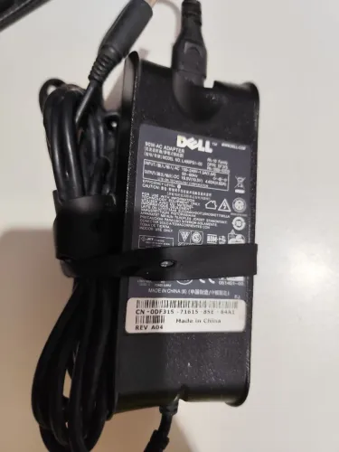 Fonte para notebook Dell 19,5V
