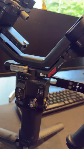 Gimbal estabilizador Dji RS4 Muito Novo 
