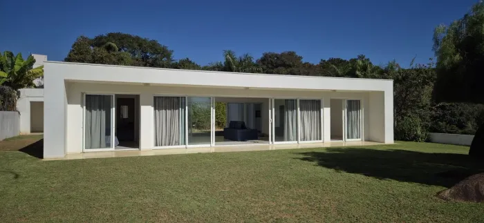 Casa Térrea á Venda com 3 Dormitórios com 1 Suíte no Condomínio Resedás - Itupev