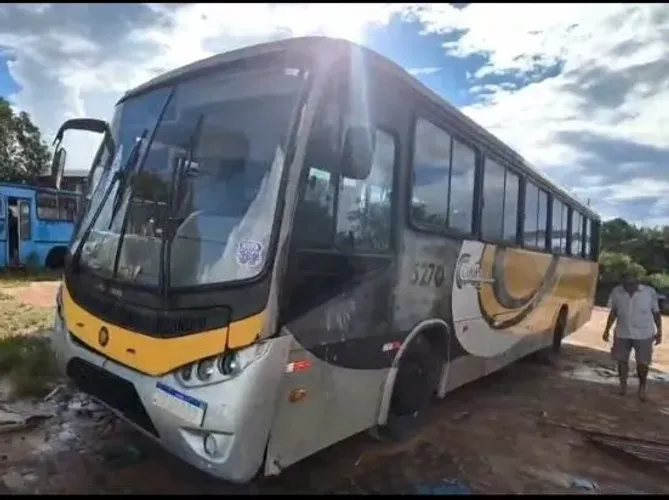 Ônibus 