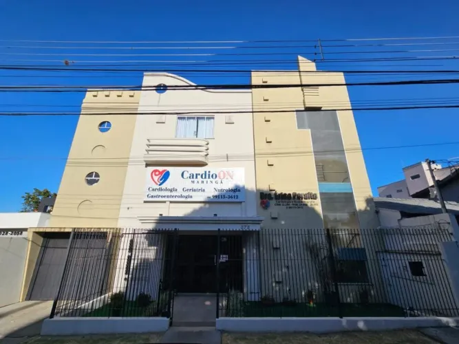 LOCAÇÃO | Sala/Salão, com 2 quartos em Zona 04, Maringá