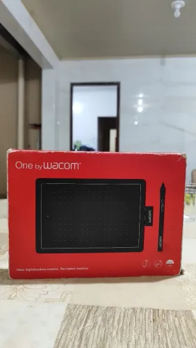 Mesa Digitalizadora One by Wacom + Caneta | Completa