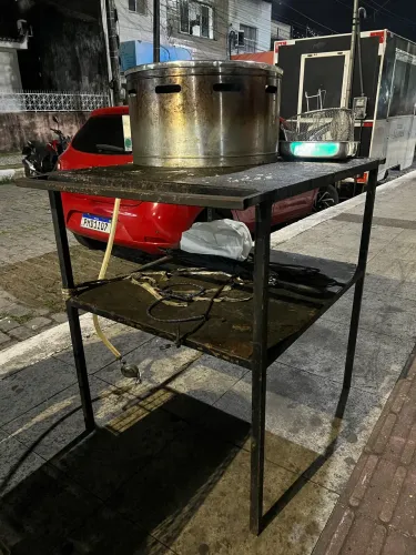 Mesa de ferro