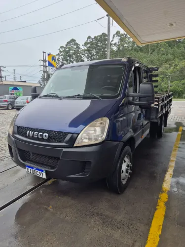 Iveco dayly cabine dupla 70c17