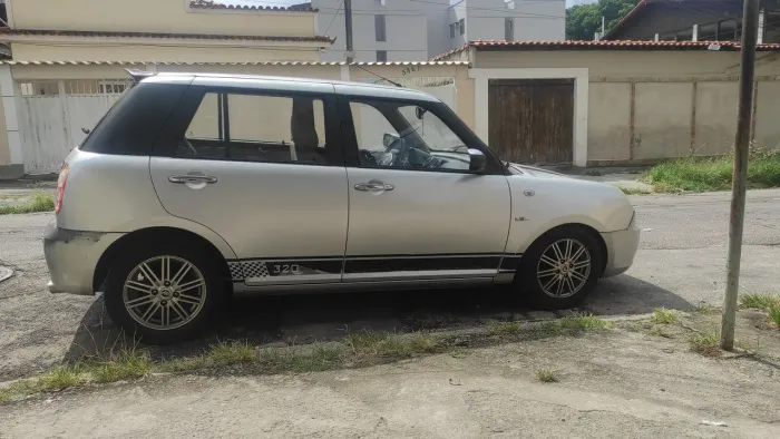 Lifan 320 Elite 1.3 16V 88cv 5P 2011