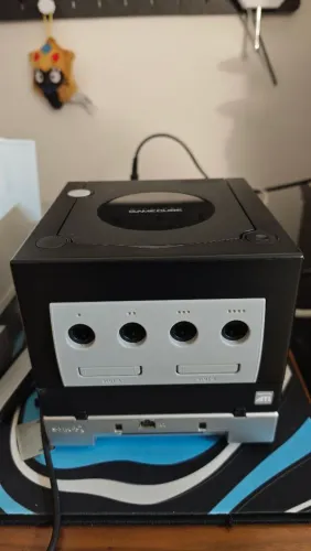 GameCube preto + gameboy player com disco