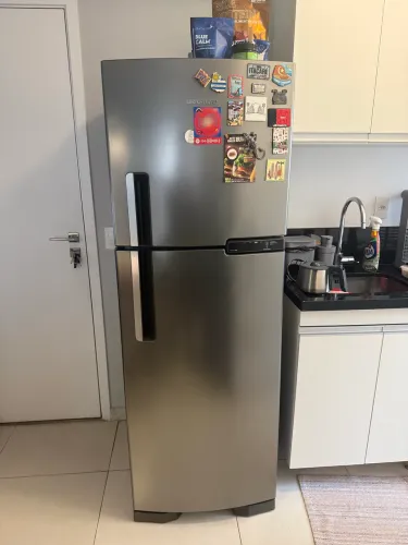 Geladeira Brastemp Frost Free Duplex 375L Inox BRM44HK - Estado de Nova / 110V