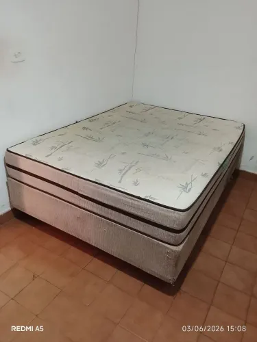 Cama casal e base box 