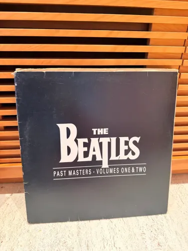 The Beatles - Past Masters ? Volumes One & Two