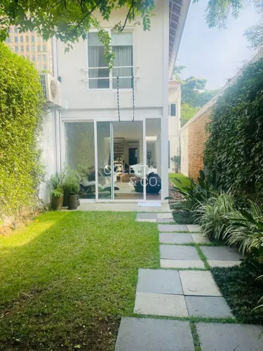 Casa charmosa, em excelente localização, próxima ao Clube Pinheiros