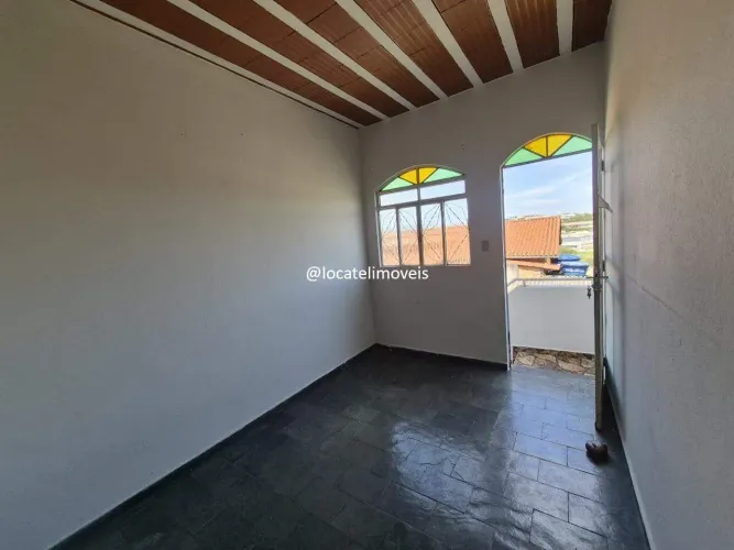 Casa para locação no Bairro Novo Santa Cecília;