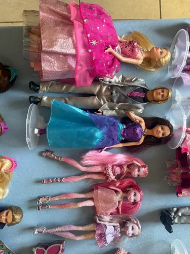Lote de bonecas moda e magia 