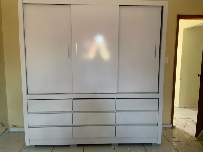 Guarda Roupa Casal 3 Portas Demóbile Detroit Cor Branco
