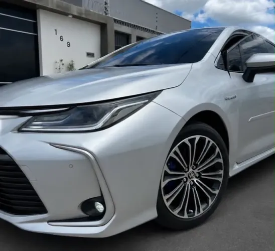 Toyota Corolla Altis Prem. Hybrid 1.8 Flex AUT 2023