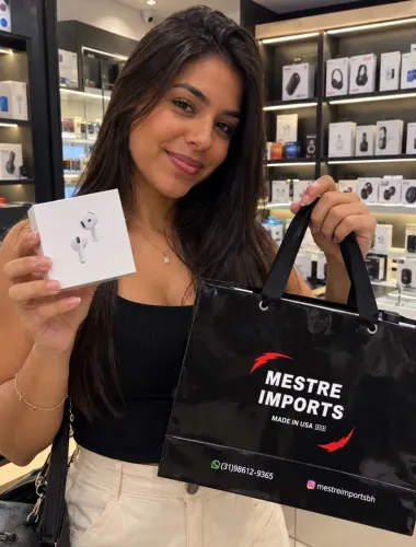 AIRPODS 5 COM ESTOJO DE RECARGA SEM FIO (NOVO) LOJA FÍSICA - LOURDES - BH