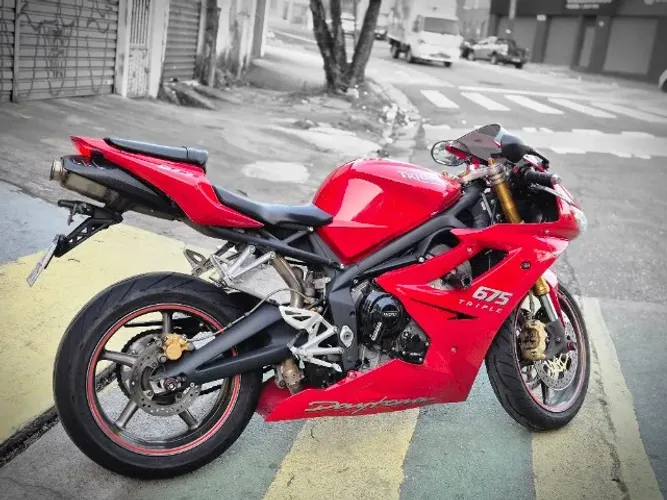 Vendo Triumph Daytona 675 2009