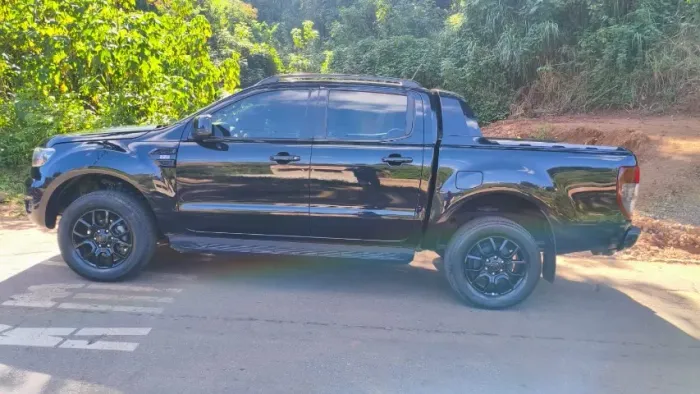Ford Ranger Black 2.2 4X2 CD Diesel AUT 2022