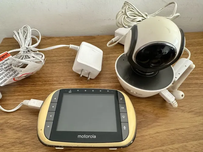Vendo Babá Eletrônica Motorola Mbp36s.
