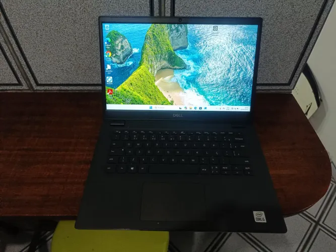 Notebook Dell core i5 de 10a geração/8gb/sdd/wi-fi webcam bluetooth hdmi windows 11 TD ok