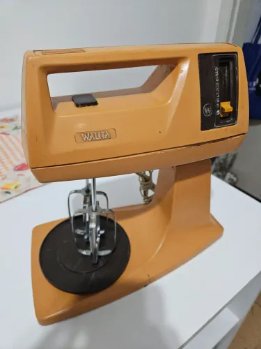 Batedeira Walita antiga, para reposição 