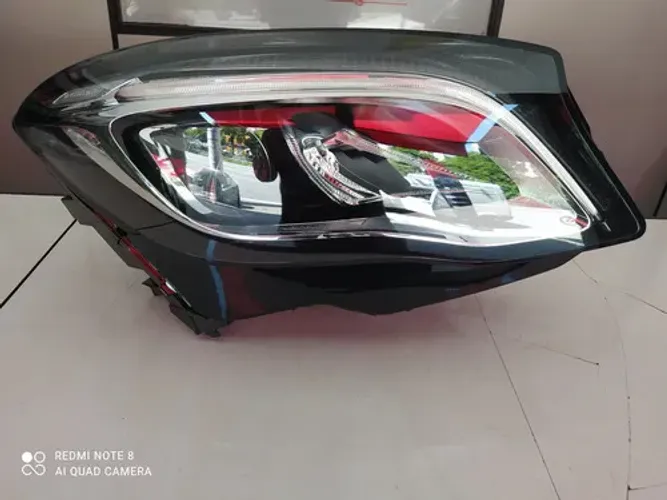 Farol Direito Mercedes Gla 200 2017 A 2019 ## Direito/passageiro