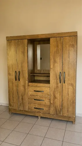 Vende guarda roupa