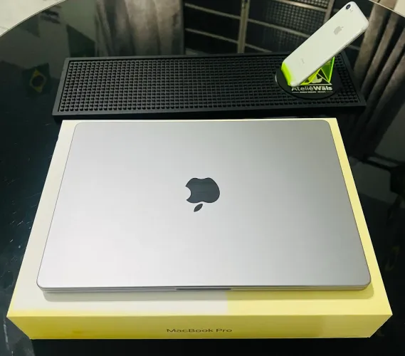 MacBook Pro M3 14-Intch 512GB 8RAM