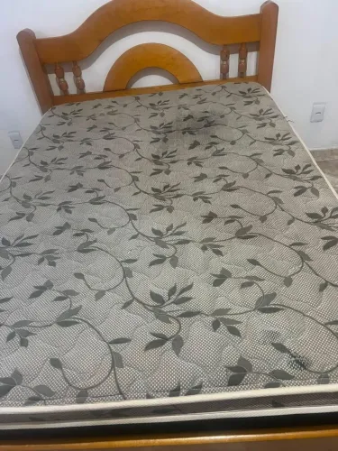 Cama de casal madeira mais colchão