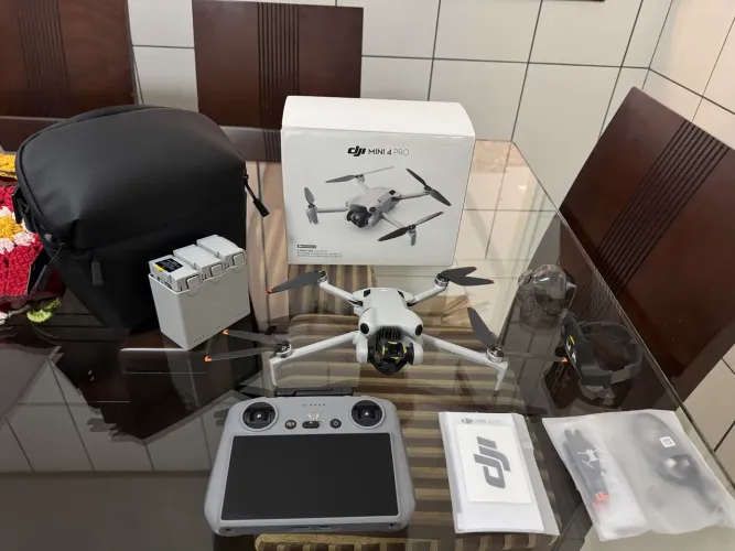 DRONE DJI MINI 4 PRO COMBO