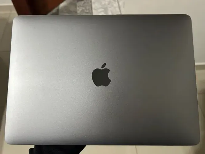 MacBook Pro M2 (2022)