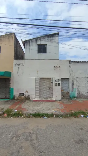 Oportunidade no Alecrim: Imóvel Misto na Rua dos Pajeus (antiga av 8) por R$300.000,00