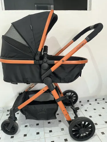 Carrinho moisés + bebê conforto 