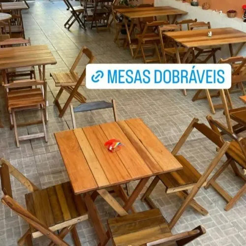 Mesas dobráveis na promoção 