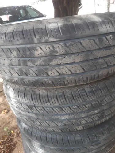 Pneu 245/70 tR 16