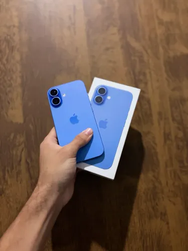 iPhone 16