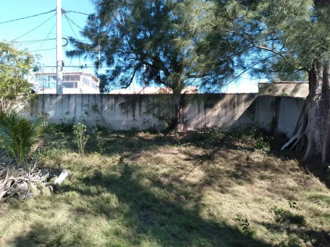 Terreno , oportunidade! frente Av principal e frente lagoa !!! Não existe outro !