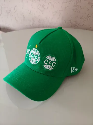 Boné Coritiba três escudos - PERFEITO ESTADO ( Para sair  hoje)<br>( Pra sair hoje)