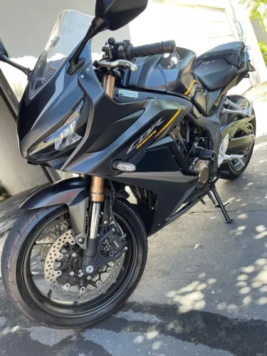 HONDA CBR 650R 2023