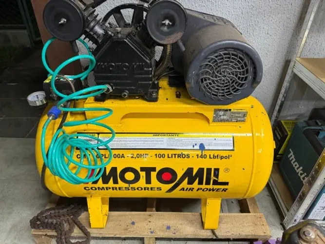 Compressor de ar Motomil 100l 220v