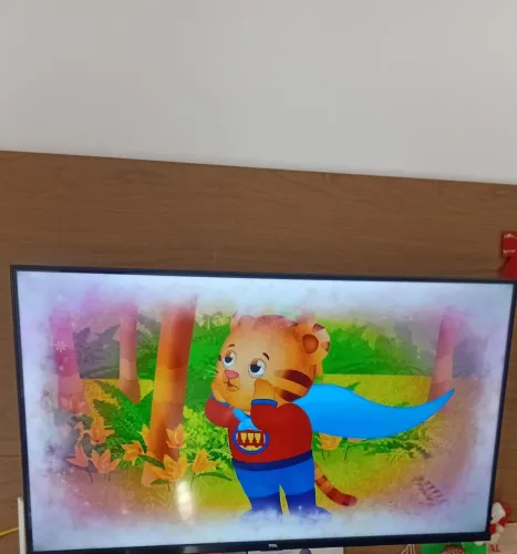 Tv smart TV Marca Tcl