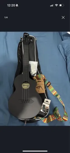 Vendo Ukulele Concert Profissional + Bag + Afinador + Capotraste