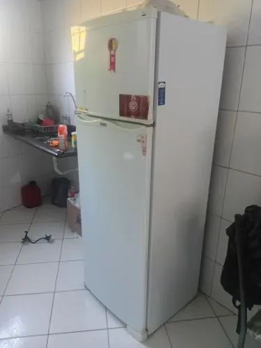 Geladeira gelo seco zap de *