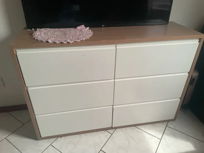 Cômoda + criado mudo! Vendo os dois juntos