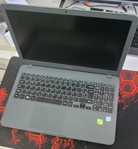 Notebook Samsung E30