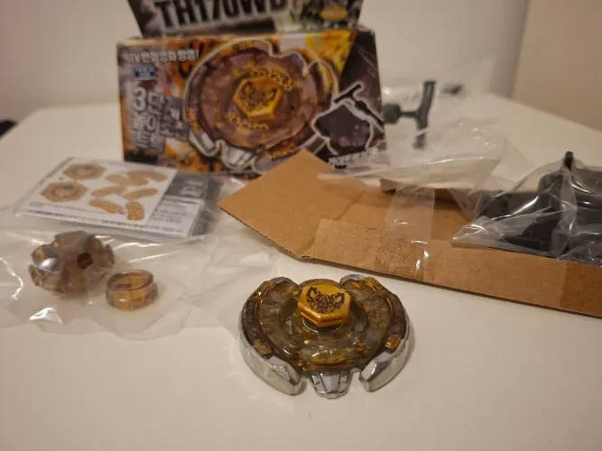 Beyblade Beat Lynx TH170WD (Autêntico)