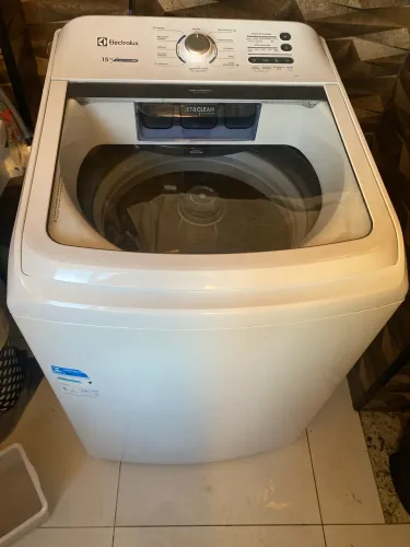 Máquina de Lavar Electrolux LED15 Essential Care 15kg | Cesto Inox | Excelente Estado