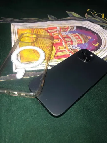 IPHONE 15 pra sair hoje
