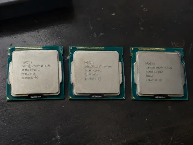 Processadores Intel i5-3470 + i5-4440 + i7-2600