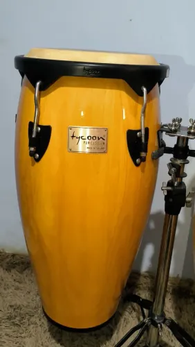 Conga Tycoon Supremo Series 11" - Madeira Siam Oak (Usado)
